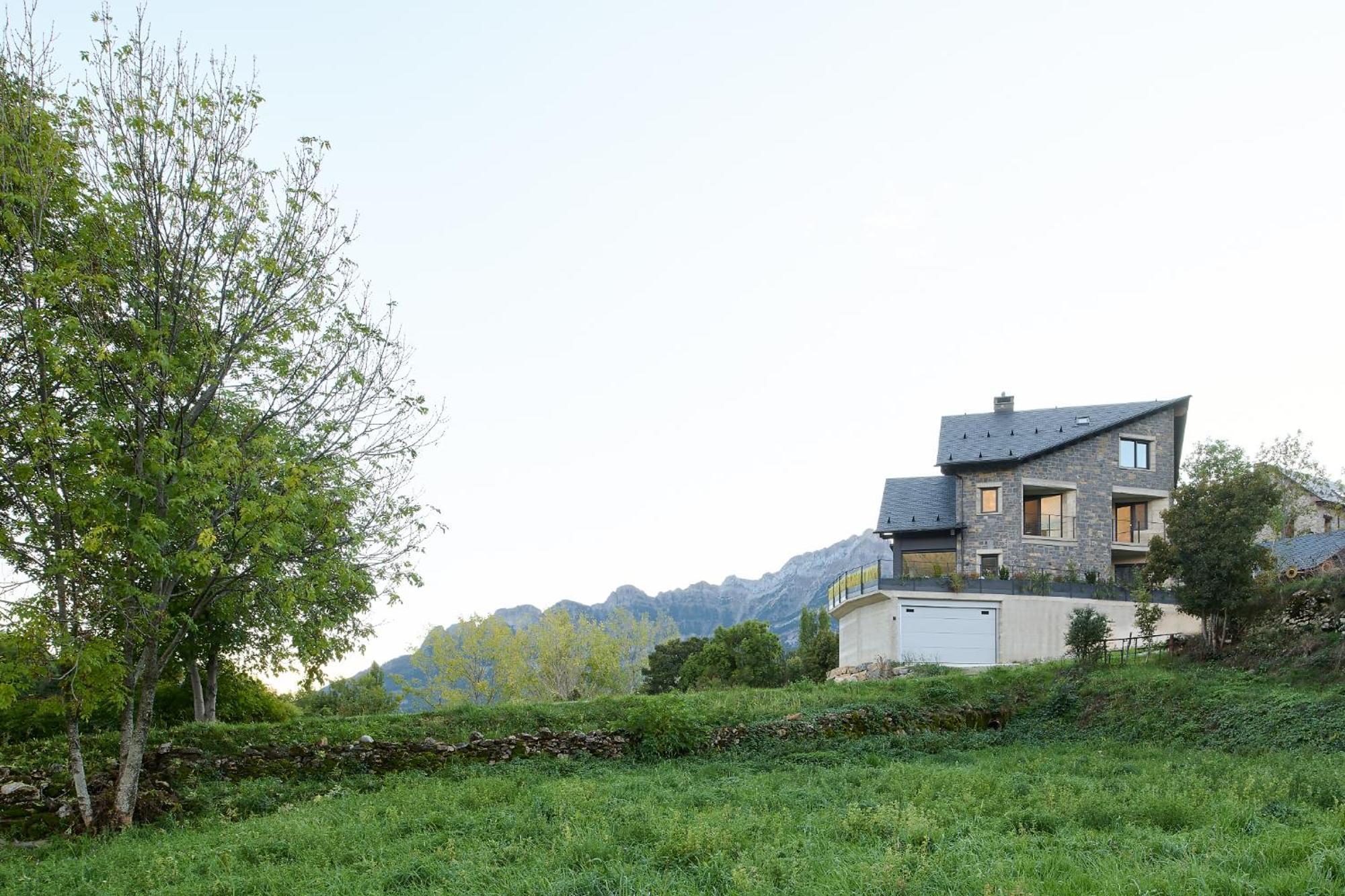 Casa De La Paz En El Valle De Tena Sandiniés Esterno foto