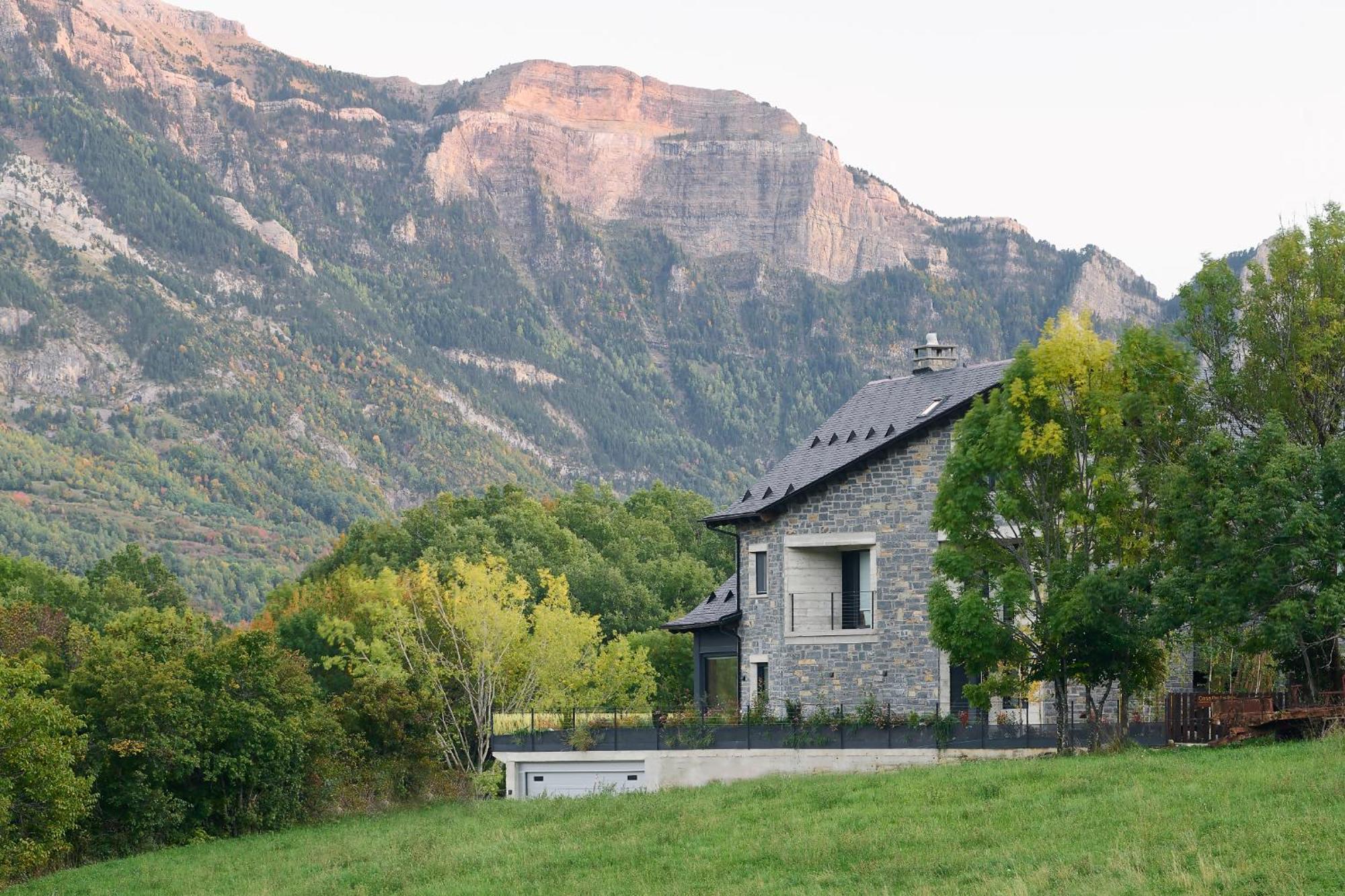 Casa De La Paz En El Valle De Tena Sandiniés Esterno foto
